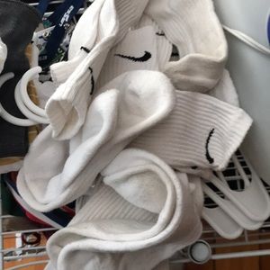 White nike socks